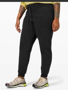 Lululemon Black Scuba Jogger High Rise Sweat pants 6 W5CVAS Athleisure